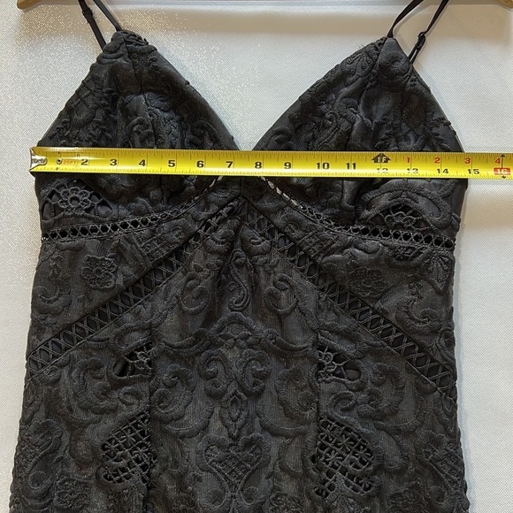 Bardot Black Lace Dress in size 6 - Picture 8 of 15
